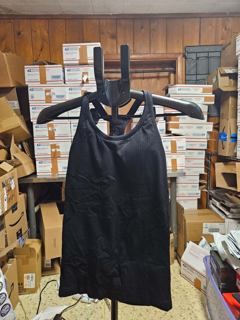 (51) Black Ribbed Racerback Athletic Tank Top S